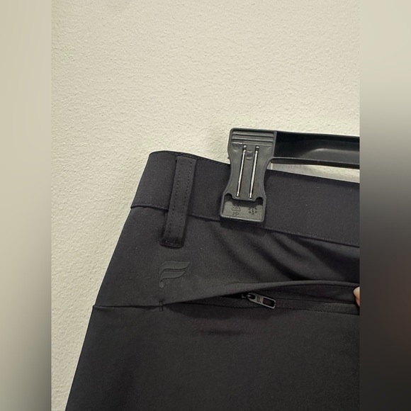Fabletics The Only Pants Classic Fit Men’s Business Casual Black Size 34x32 - Picture 9 of 16